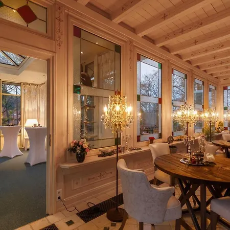 Guest house Villa-ottilienruh-spitzweg-suite